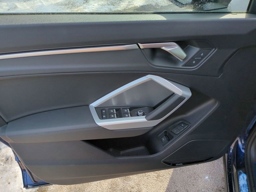 New 2025 Audi Q3 2.0T Premium image 7
