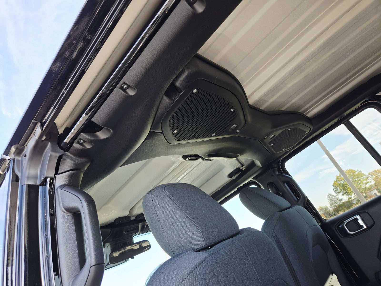 New 2026 Jeep Gladiator Sport image 13