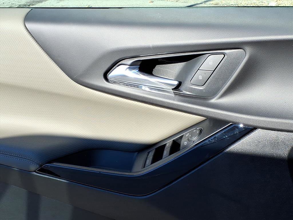 New 2026 Chevrolet Equinox LT w/ Convenience Package II image 19