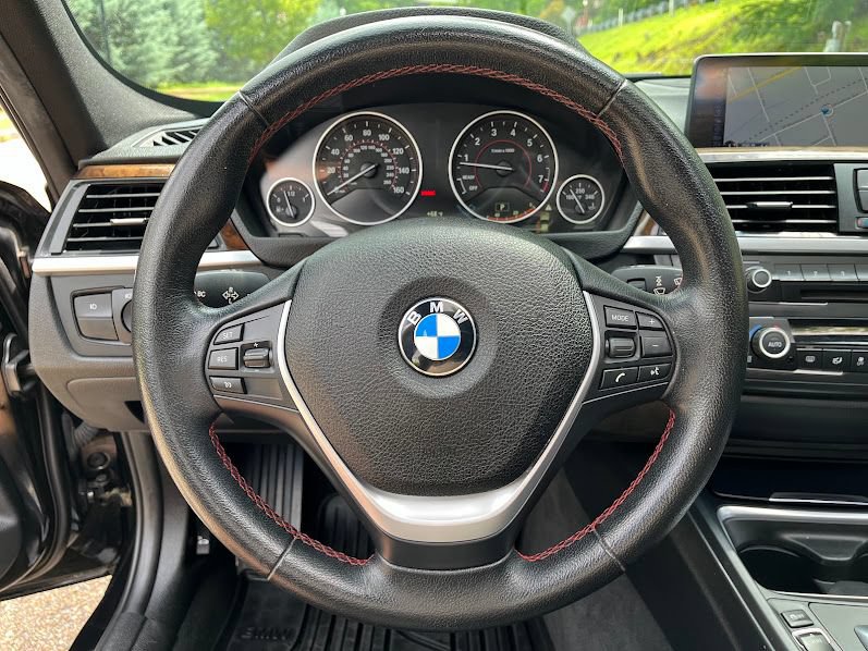Used 2015 BMW 328i Sedan RWD image 12
