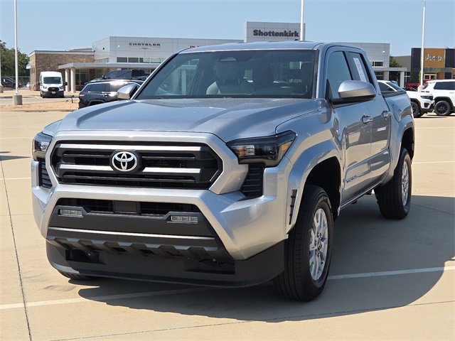 Used 2024 Toyota Tacoma SR5 image 3