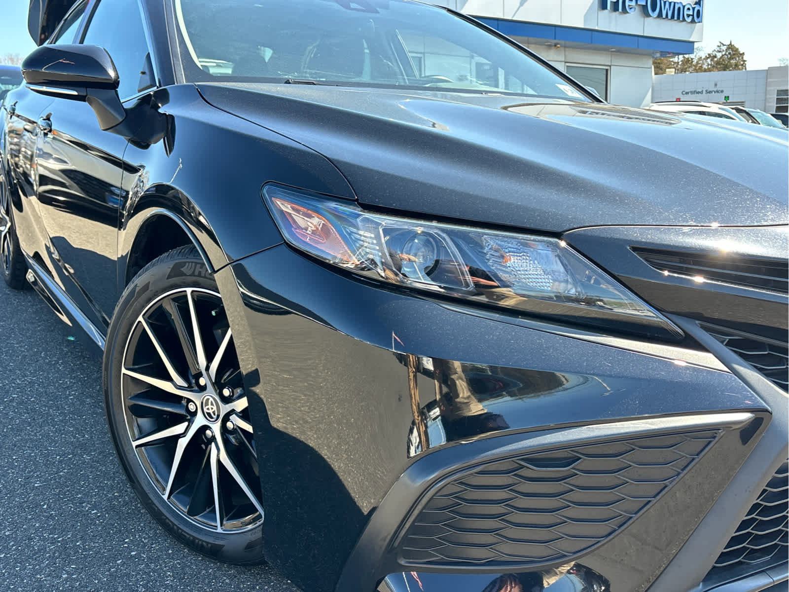 Used 2023 Toyota Camry SE w/ Cold Weather Package image 22