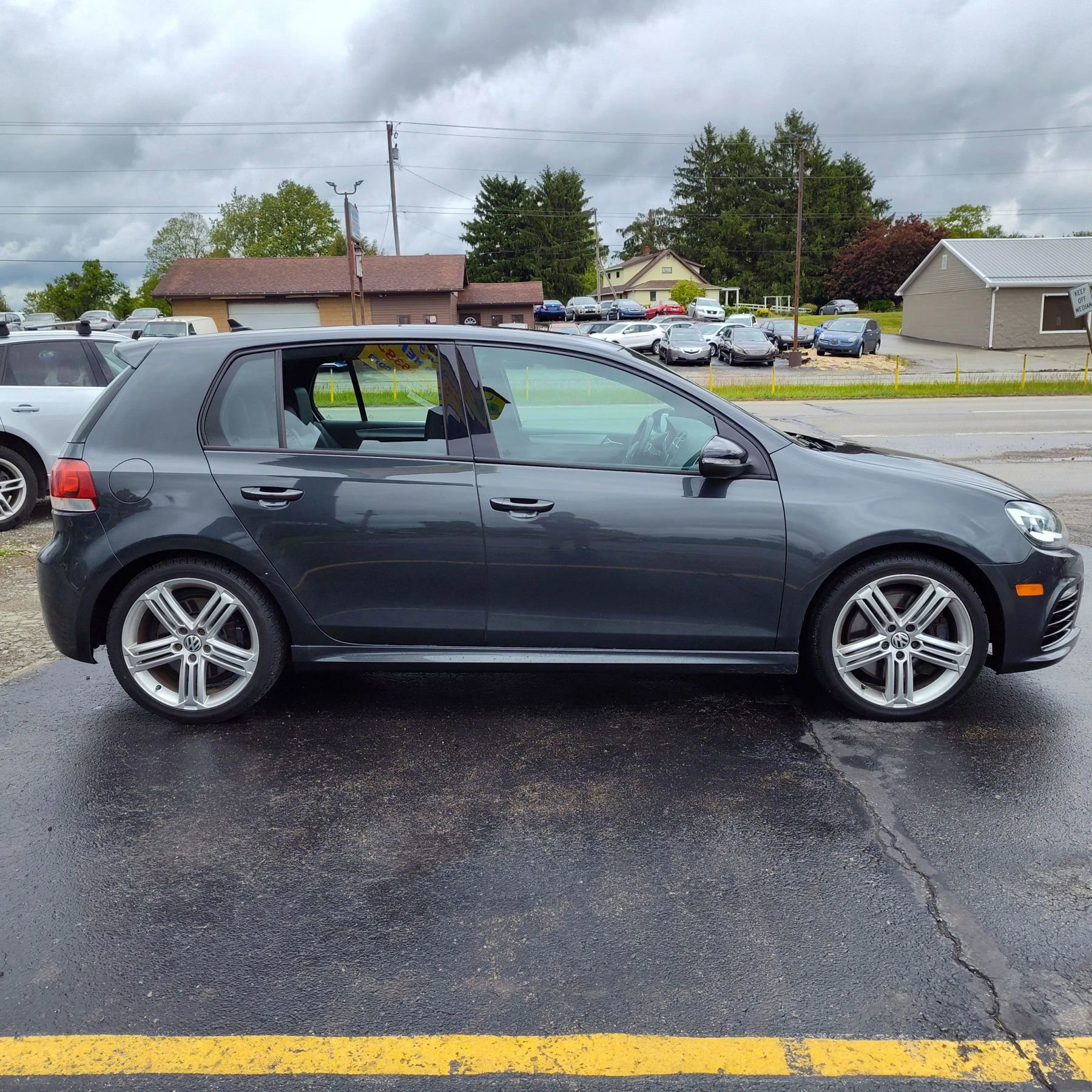Used 2012 Volkswagen Golf 4-Door AWD/4WD image 6