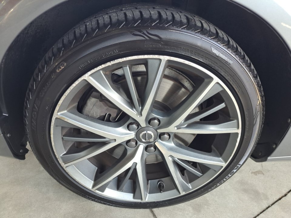 Used 2017 Volvo S90 T6 Momentum w/ Vision Package AWD/4WD image 22