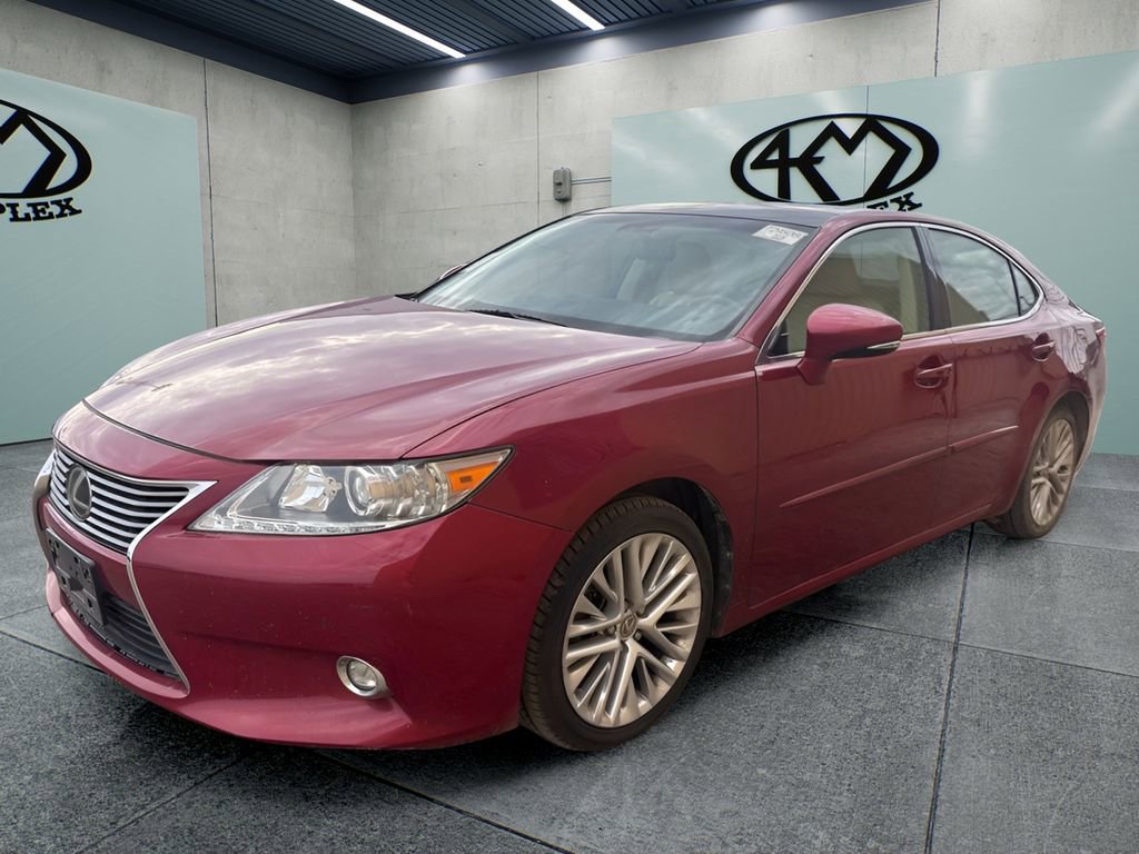 Used 2015 Lexus ES 350 w/ Ultra Luxury Package FWD image 7