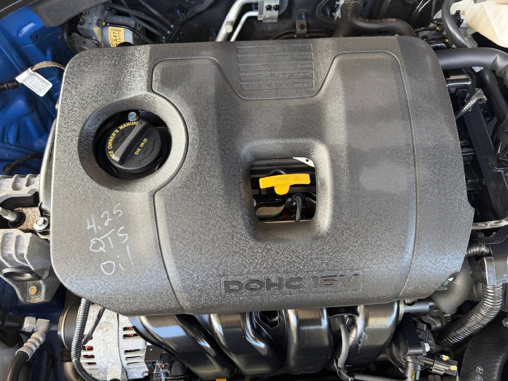 Used 2020 Hyundai Elantra SE FWD image 20