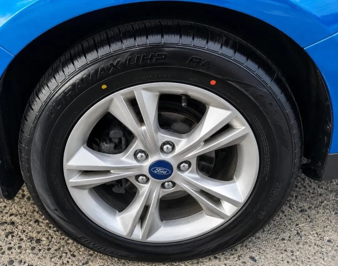 Used 2013 Ford Focus SE FWD image 23