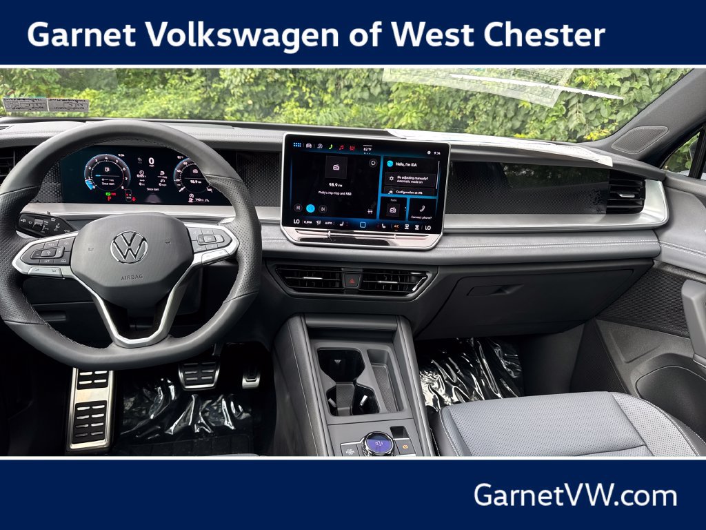 New 2026 Volkswagen Tiguan SE R-Line AWD/4WD image 12