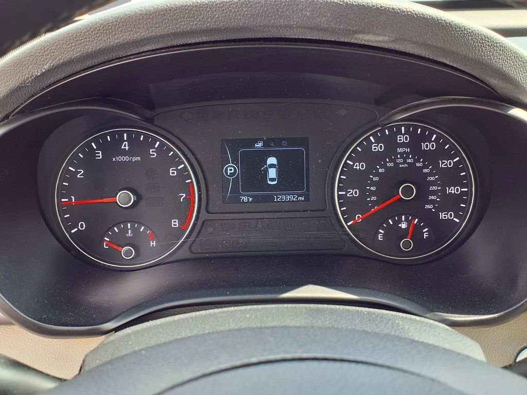 Used 2017 Kia Optima LX image 16
