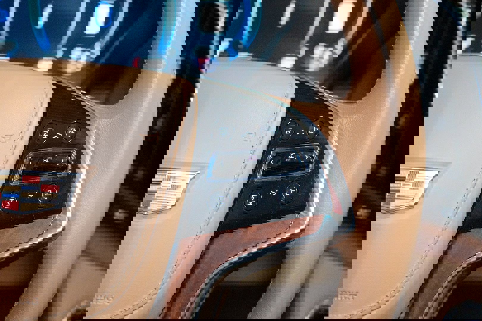 Used 2016 Cadillac Escalade ESV Platinum image 52