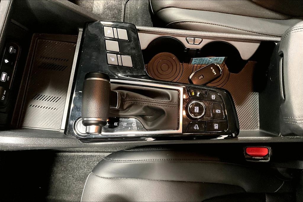 Used 2023 Kia Sportage EX image 17