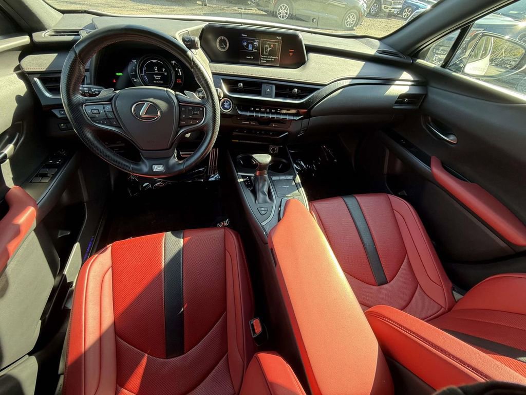 Used 2021 Lexus UX 250h F Sport w/ F Sport Premium Package image 14