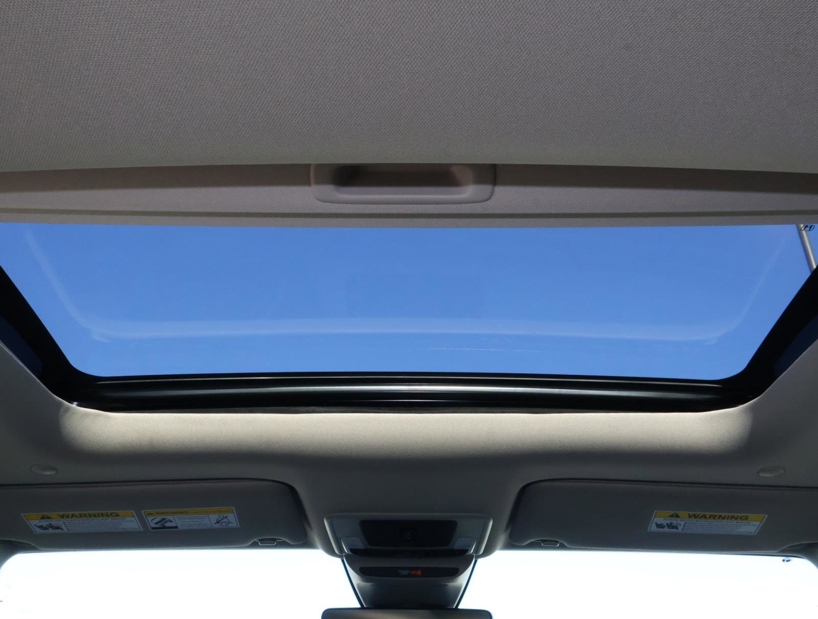 Used 2023 Honda HR-V EX-L image 12