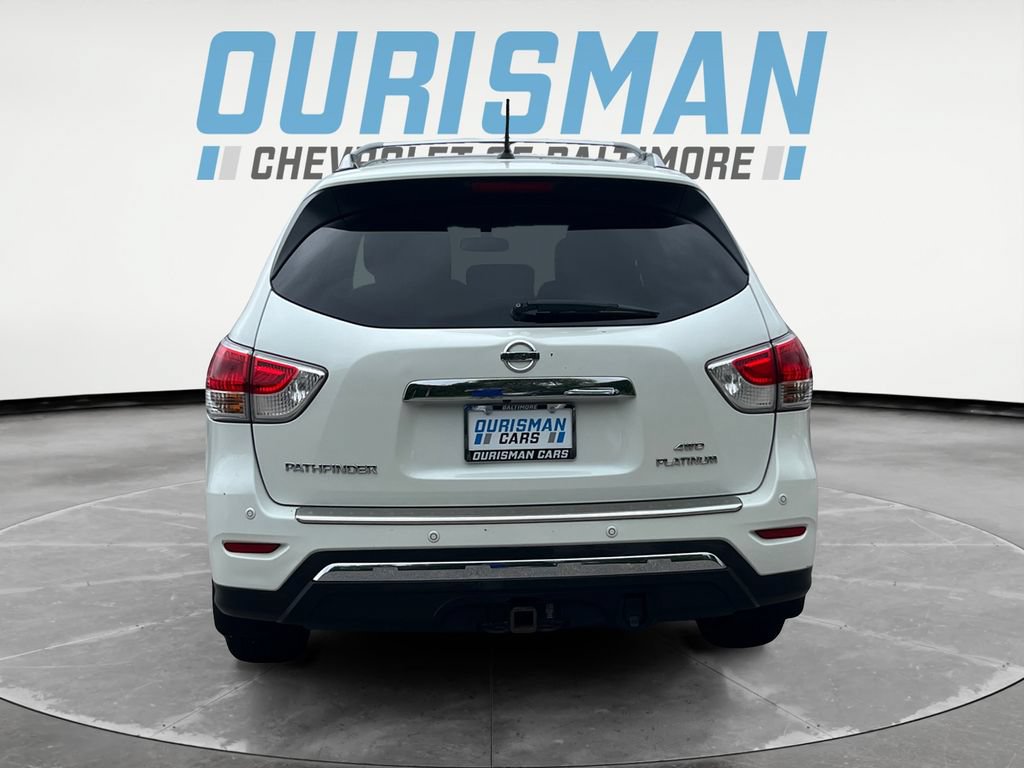 Used 2015 Nissan Pathfinder Platinum w/ Family Entertainment Package FWD image 5