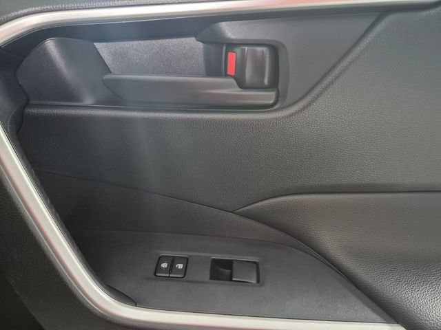 Certified 2020 Toyota RAV4 LE FWD image 31