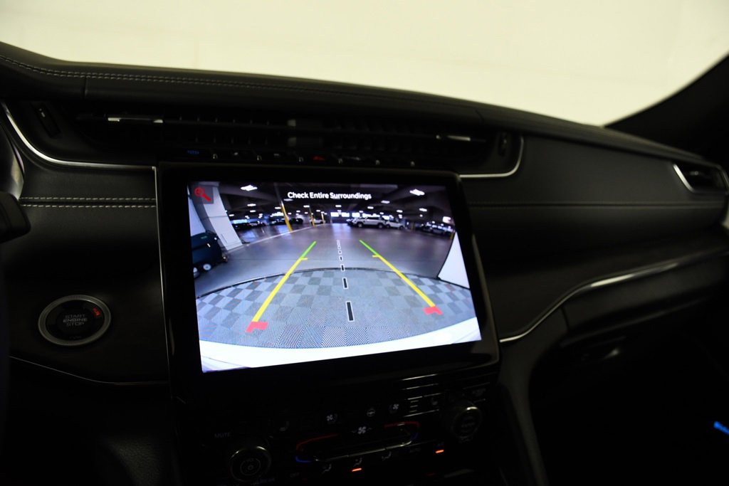 Used 2023 Jeep Grand Cherokee Overland image 33