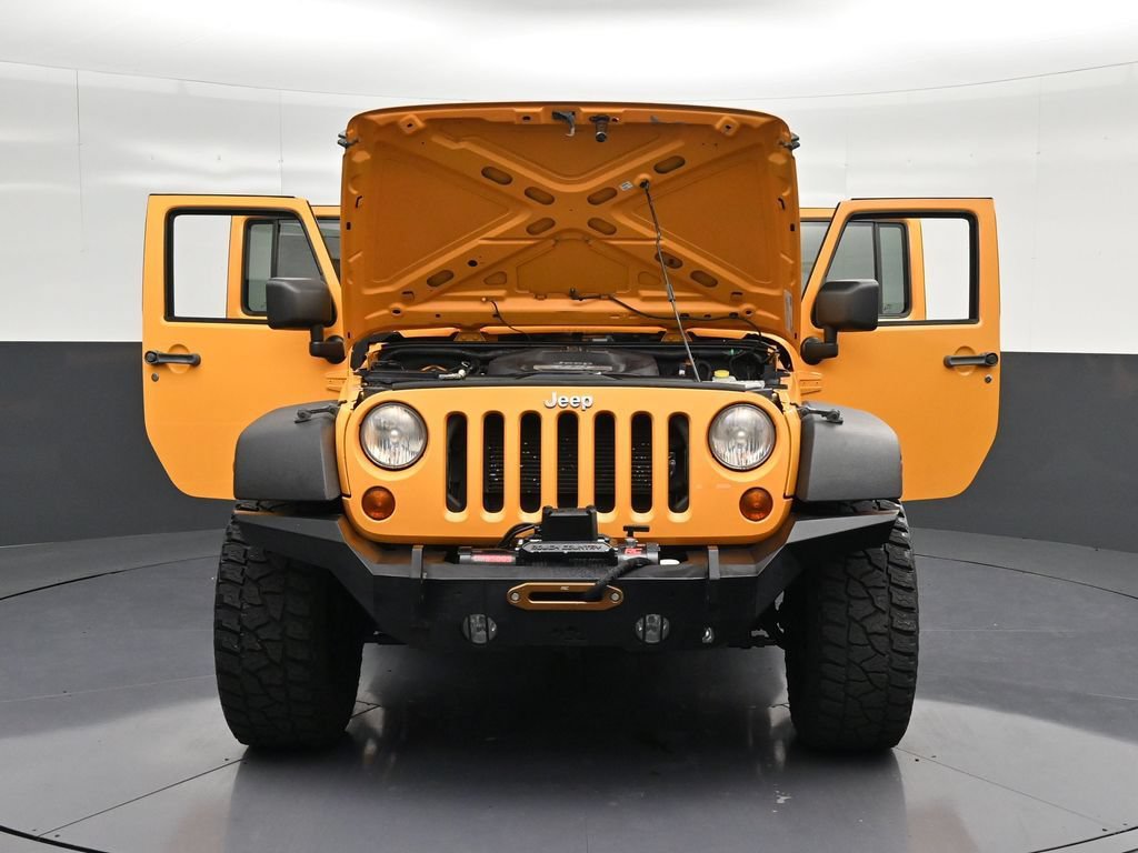 Used 2012 Jeep Wrangler Unlimited Sport AWD/4WD image 27