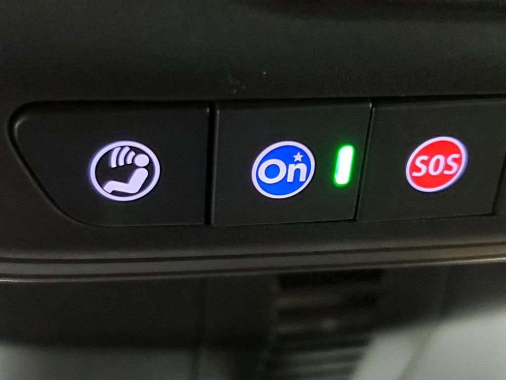 Used 2025 Buick Enclave Preferred image 17