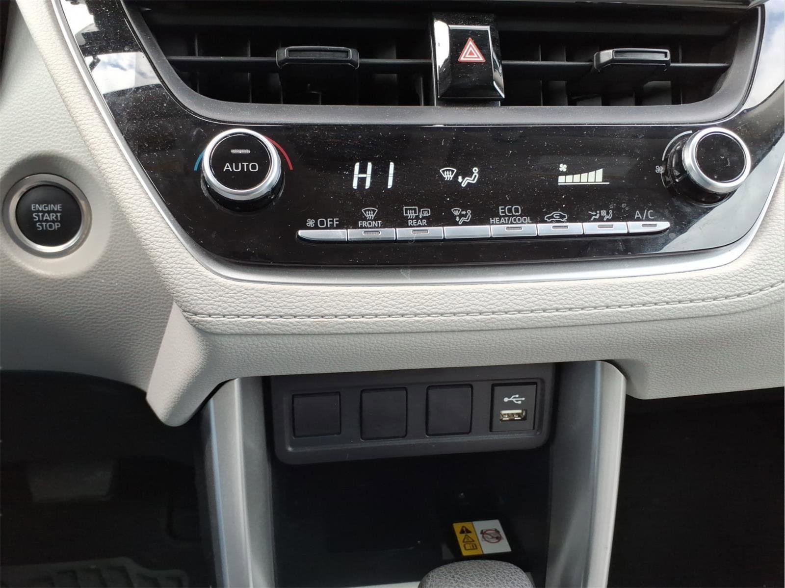 Used 2022 Toyota Corolla Cross LE image 23