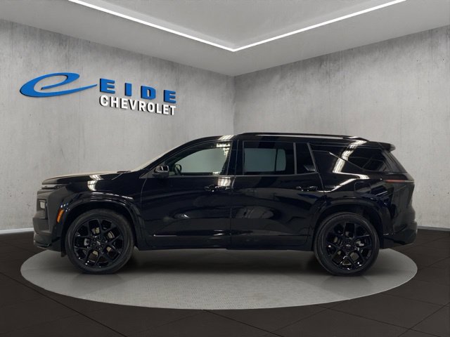 Used 2026 Chevrolet Traverse RS w/ LPO, Floor Liner Package AWD/4WD image 12