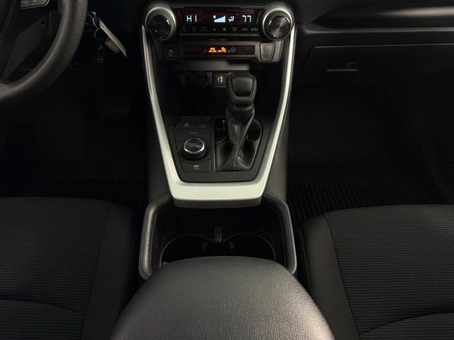 Used 2024 Toyota RAV4 LE image 28