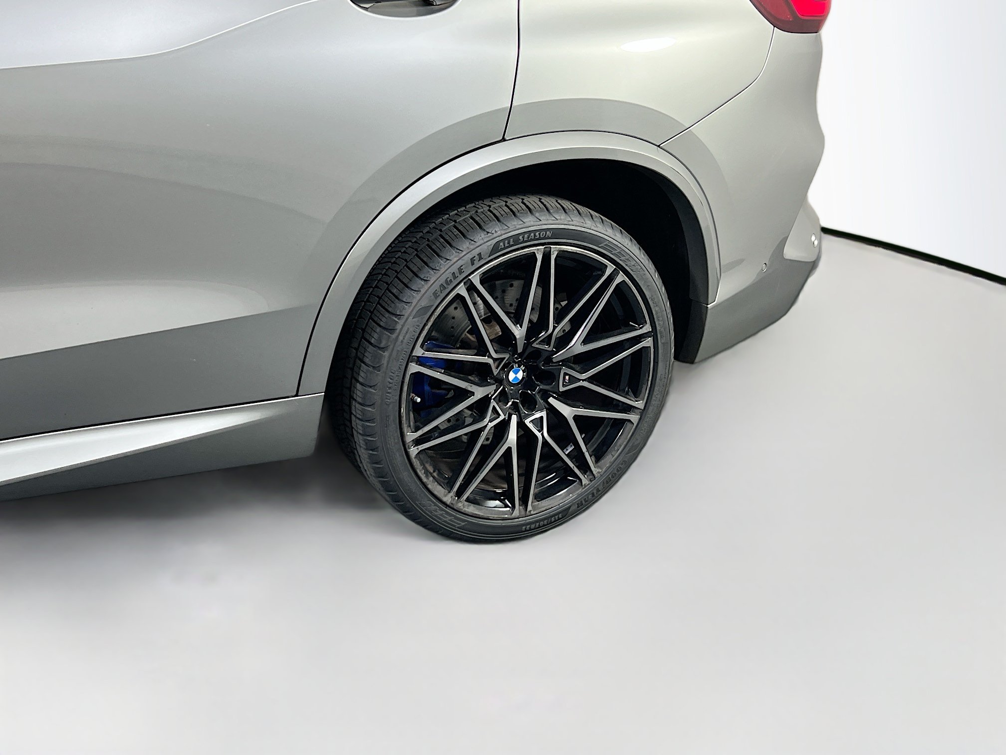 Used 2020 BMW X5 M Competition AWD/4WD image 30
