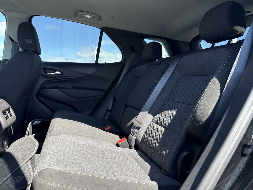 Used 2024 Chevrolet Equinox LT image 24