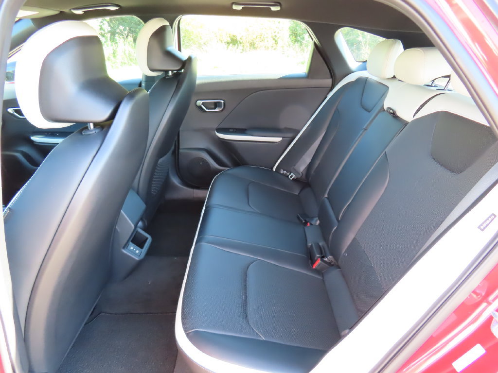 New 2026 Kia K4 EX w/ GT-Line Premium Package FWD image 29