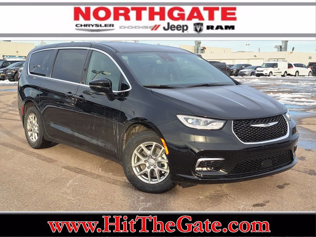 New 2026 Chrysler Pacifica Select