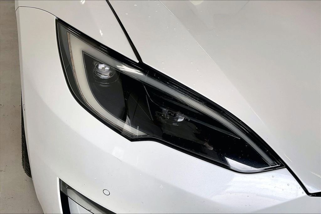 Used 2022 Tesla Model S image 26