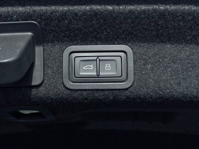 Used 2020 Audi S6 Prestige w/ Prestige Package AWD/4WD image 14