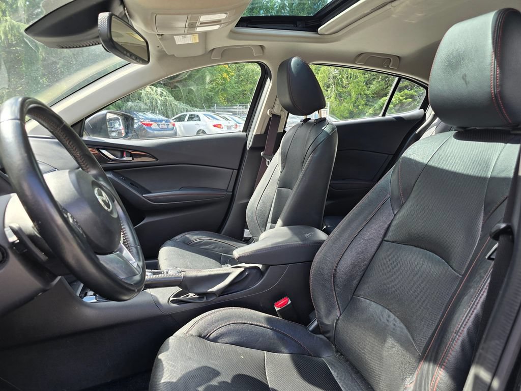 Used 2016 MAZDA MAZDA3 s Grand Touring w/ Technology Package FWD image 12