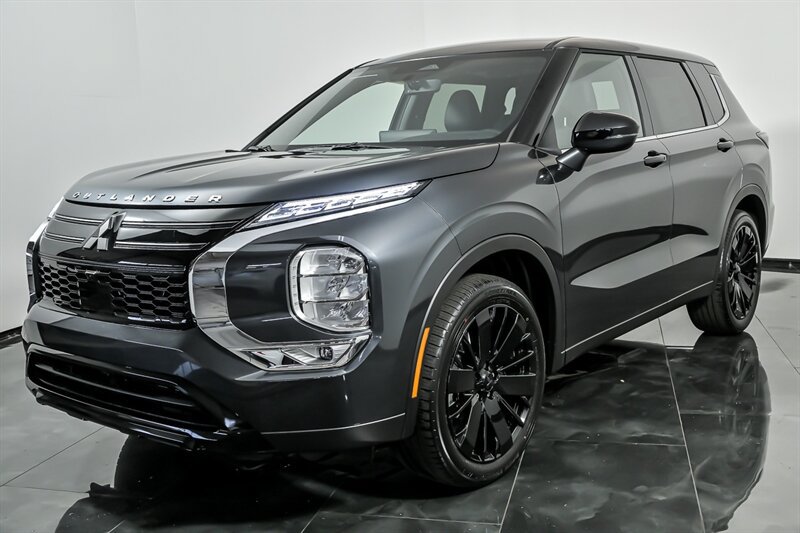 New 2026 Mitsubishi Outlander LE FWD image 5