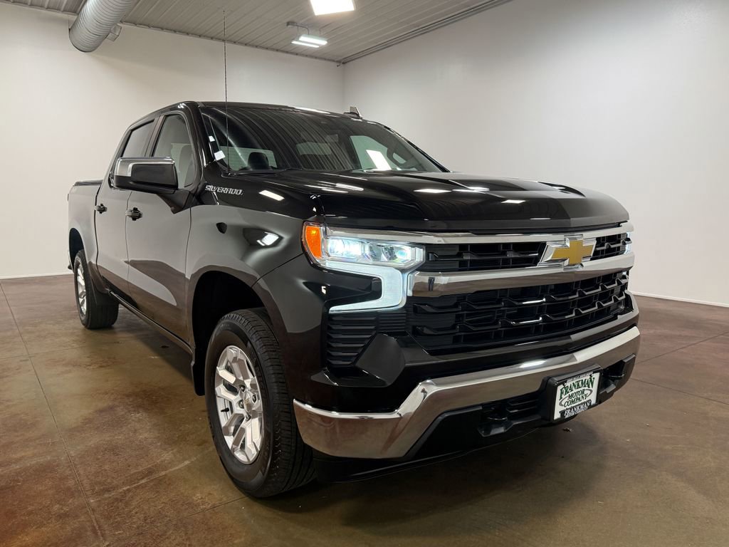 Used 2023 Chevrolet Silverado 1500 LT image 32