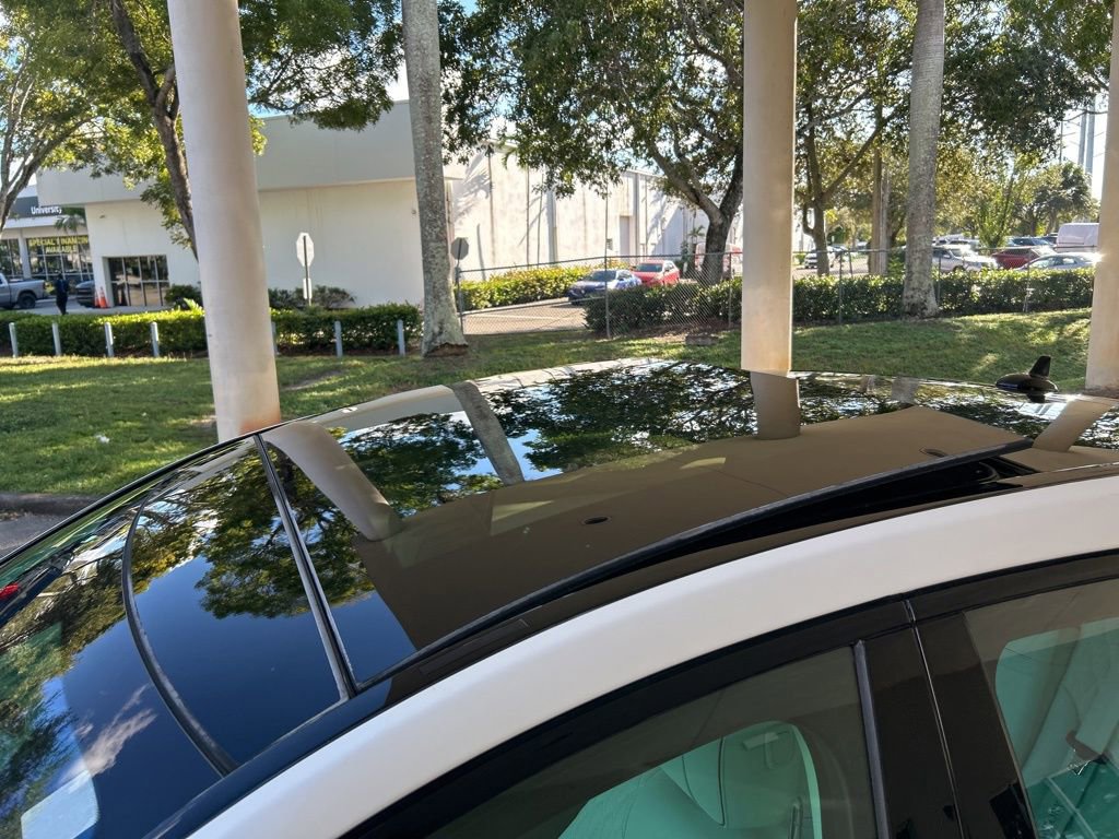 Used 2019 Mercedes-Benz S 560 Sedan w/ Premium Package image 16