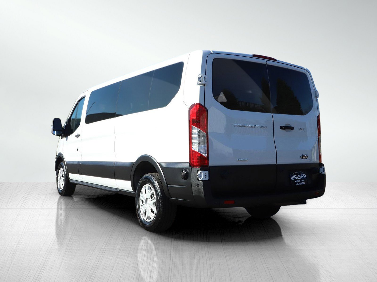 Used 2024 Ford Transit 350 XLT RWD image 3