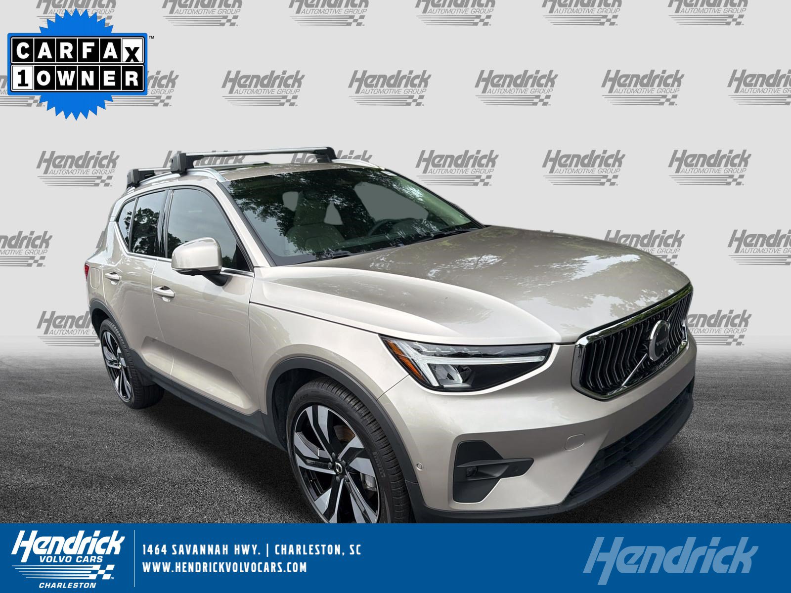 Certified 2023 Volvo XC40 B5 Plus w/ Driver Assist Package AWD/4WD image 1