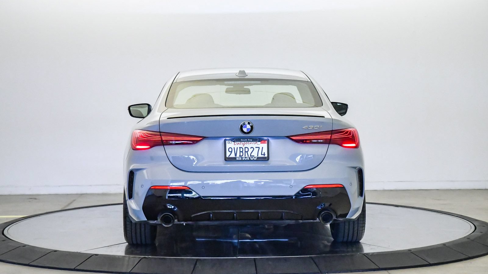 Used 2026 BMW 430i Coupe w/ M Sport Package RWD image 3