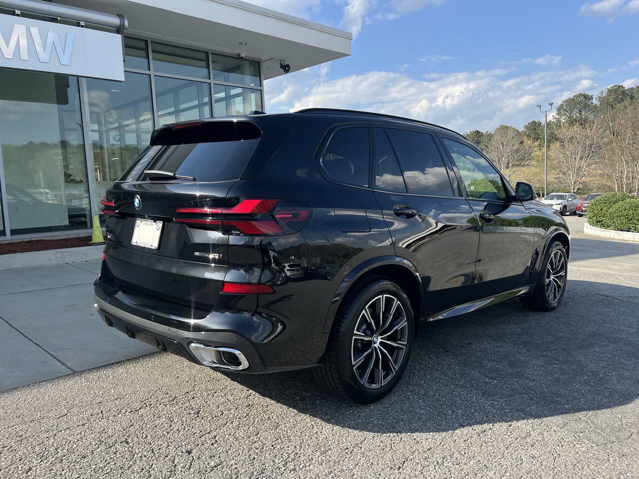 Certified 2025 BMW X5 sDrive40i w/ M Sport Package image 8