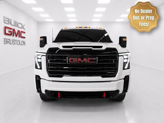 Used 2026 GMC Sierra 2500 AT4 AWD/4WD image 3