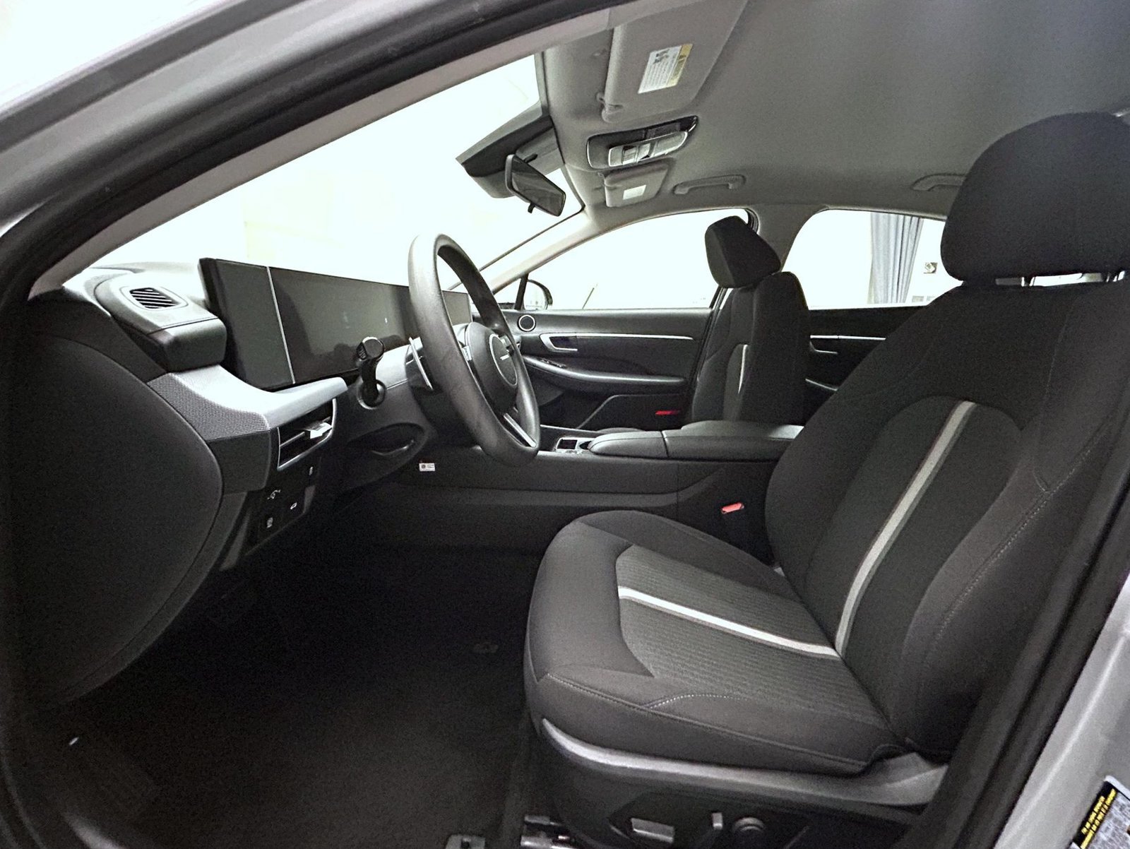 Used 2025 Hyundai Sonata SEL FWD image 10