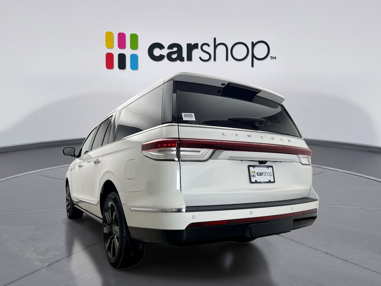 Used 2023 Lincoln Navigator L Reserve w/ Monochromatic Package image 3