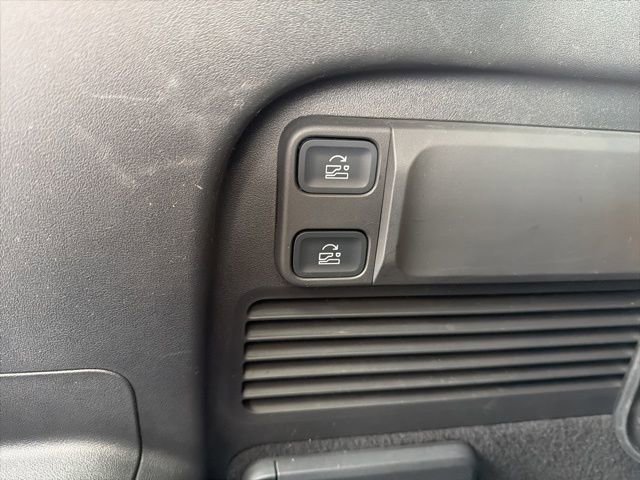 Used 2024 Rivian R1S Adventure image 16