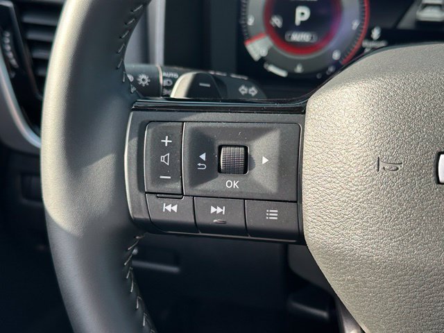Used 2026 Nissan Rogue SL AWD/4WD image 38