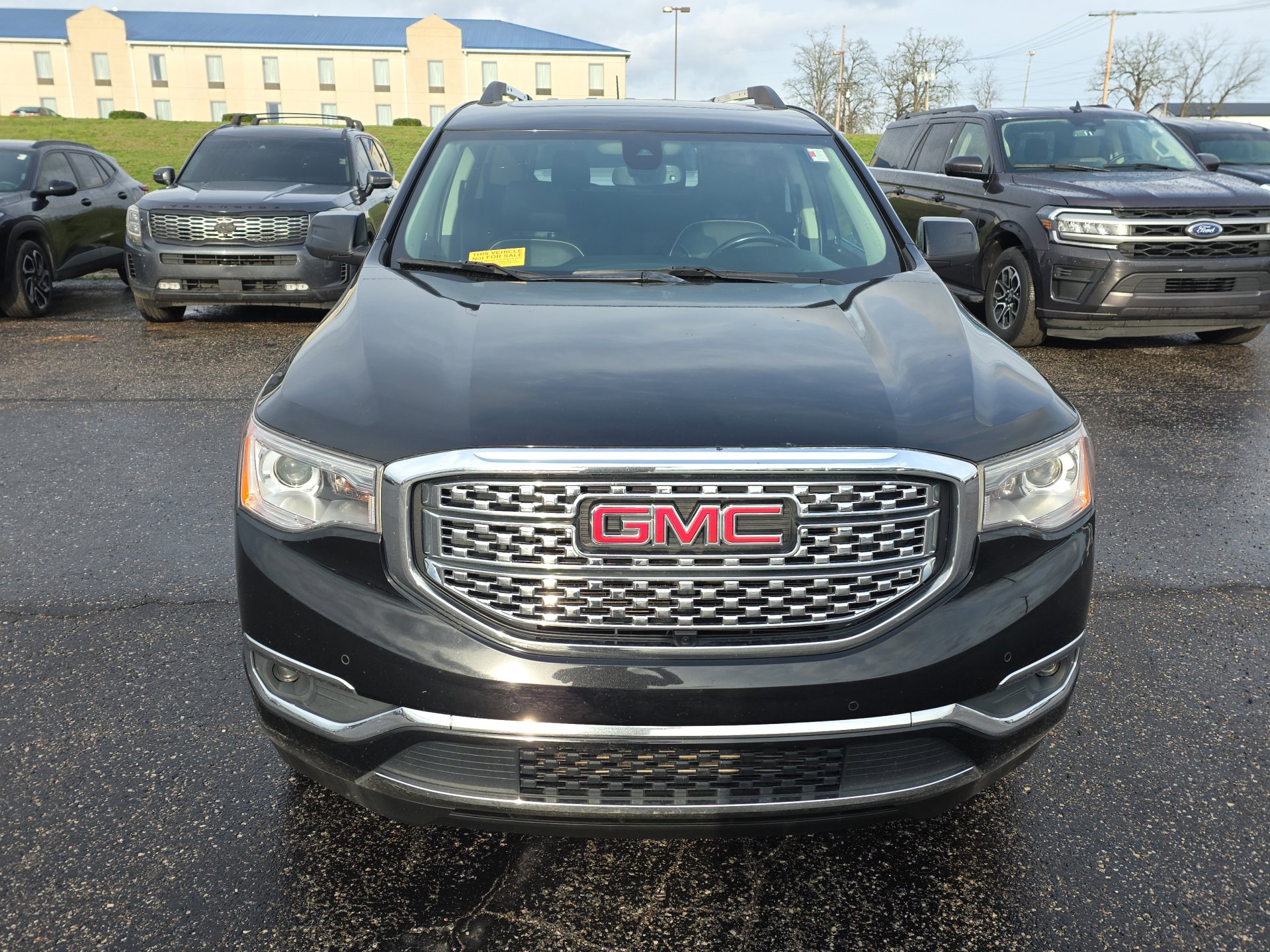 Used 2019 GMC Acadia Denali w/ Technology Package image 2