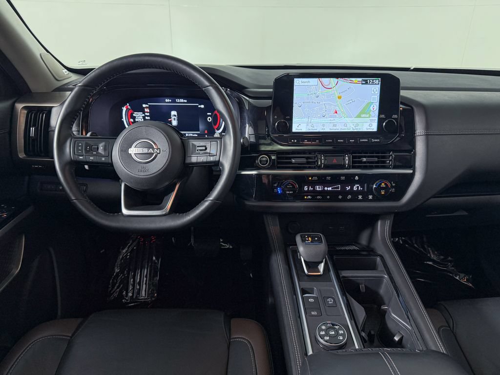 Certified 2023 Nissan Pathfinder Platinum AWD/4WD image 15