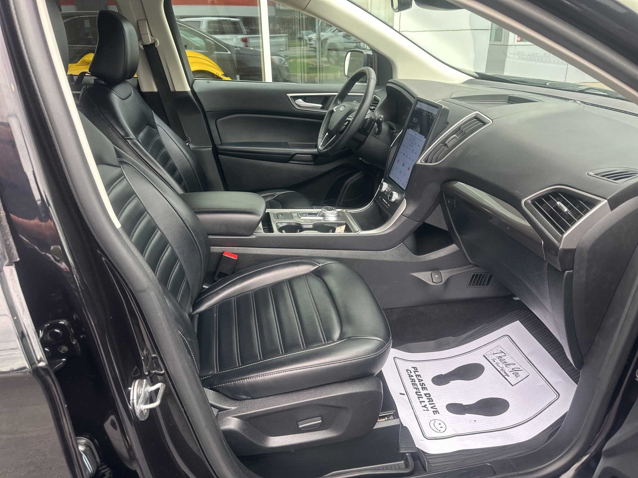 Used 2024 Ford Edge SEL w/ Convenience Package AWD/4WD image 8