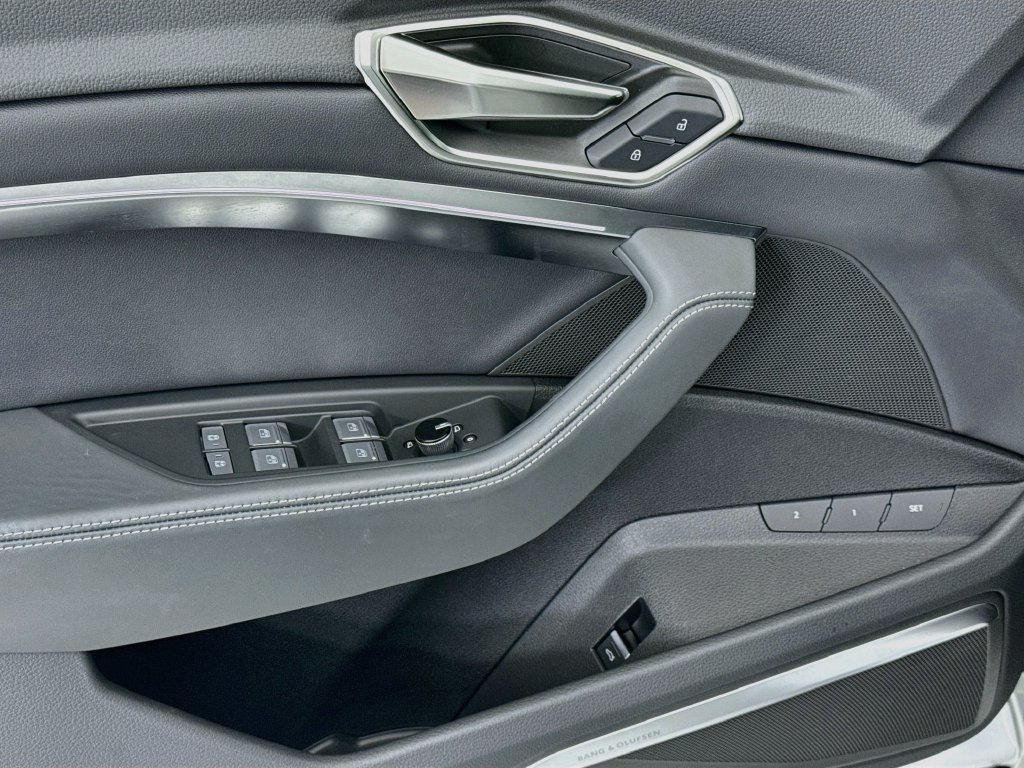 Certified 2024 Audi Q8 e-tron Prestige AWD/4WD image 22