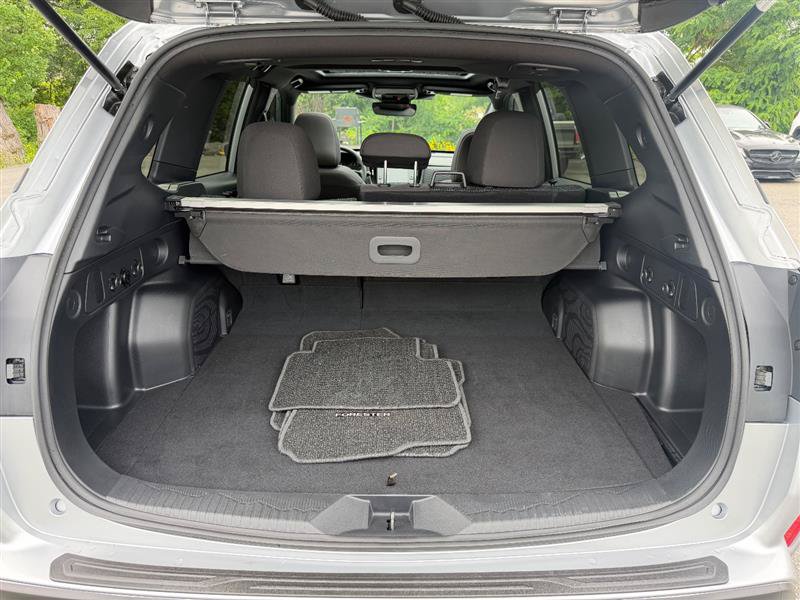 Used 2025 Subaru Forester Premium AWD/4WD image 18