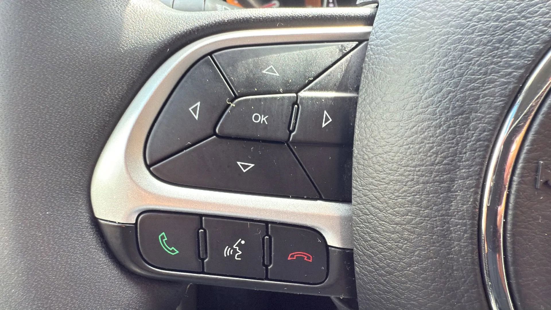 Used 2021 Jeep Compass Latitude image 12